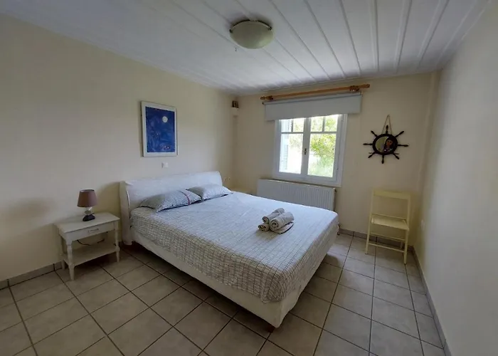 Palaiokrassa Sunny Mesaria (Andros)