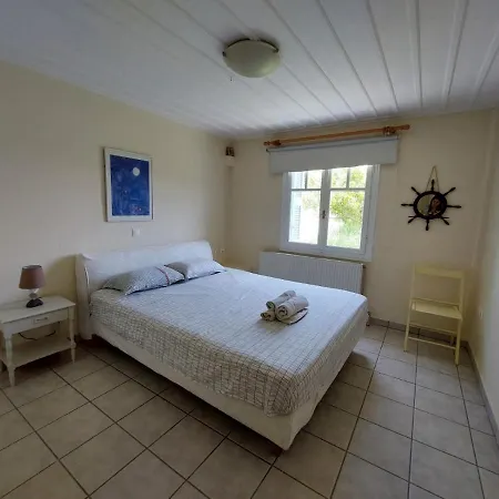 Palaiokrassa Sunny Mesaria (Andros)